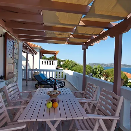 Vila Agnantema Seaview