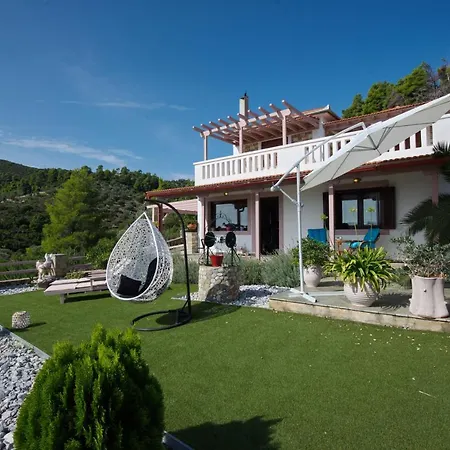 Agnantema Villa